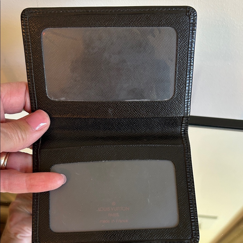 Louis Vuitton Epi Black Card Holder - Picture 7 of 14